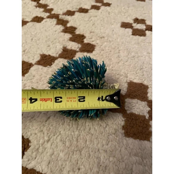 Handmade Recycled Porcupine Animal Clip on Figurine Decor - Picture 6 of 6